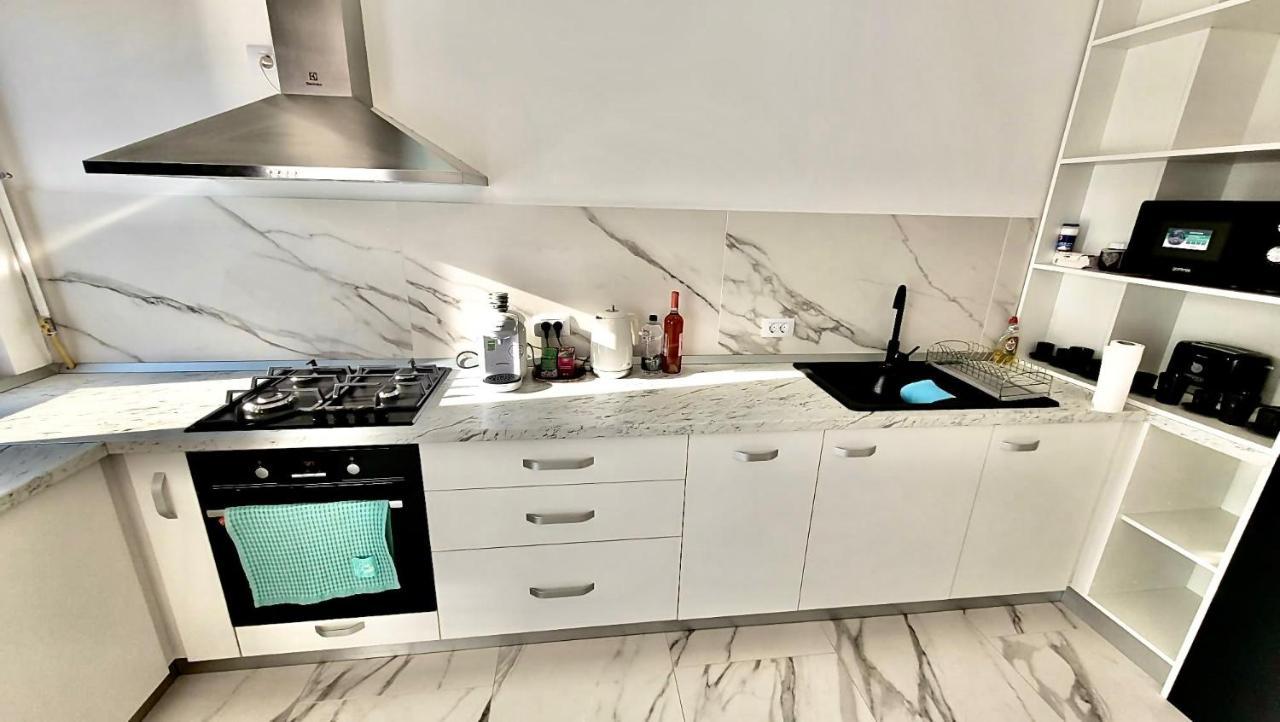 Magic Mirror Apartment ซาตูมาเร ภายนอก รูปภาพ