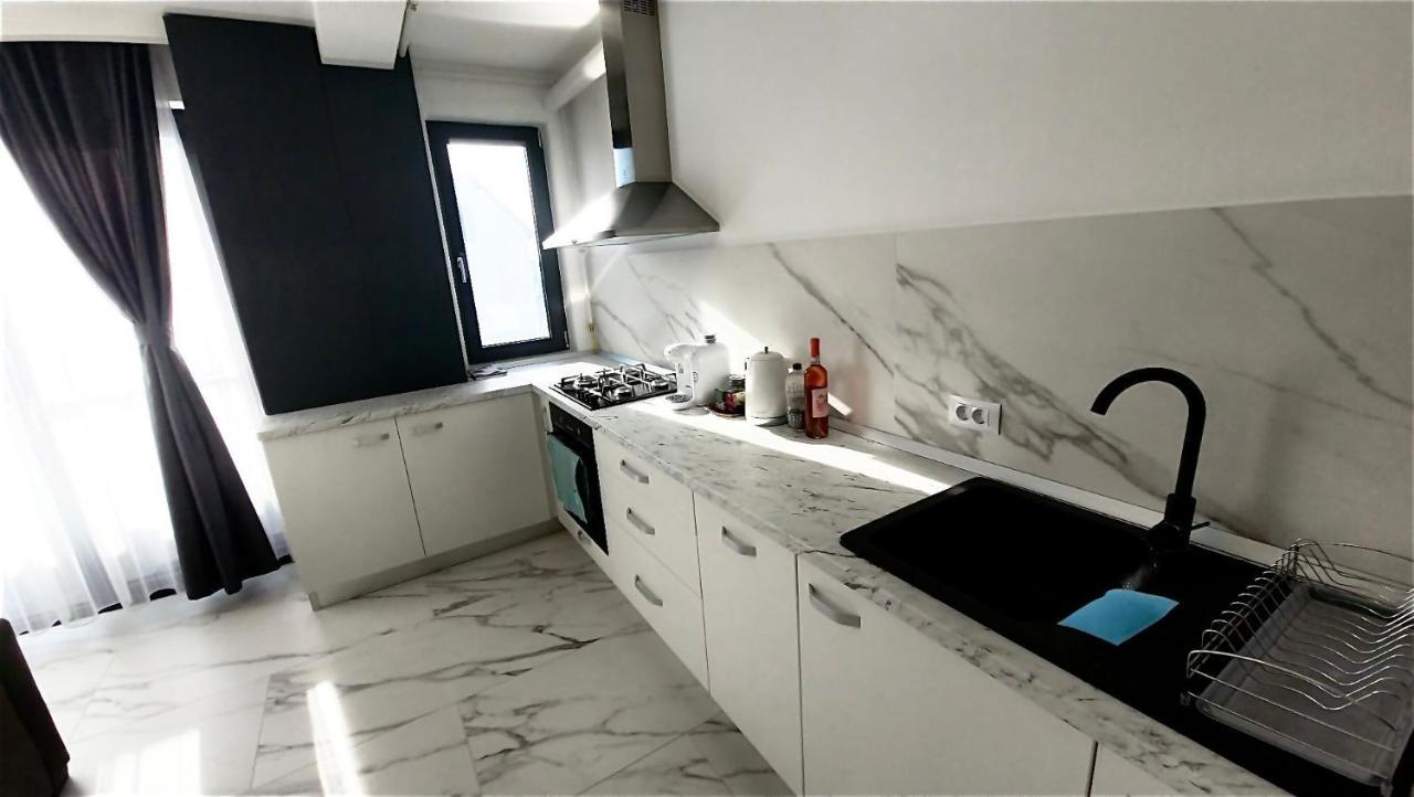 Magic Mirror Apartment ซาตูมาเร ภายนอก รูปภาพ