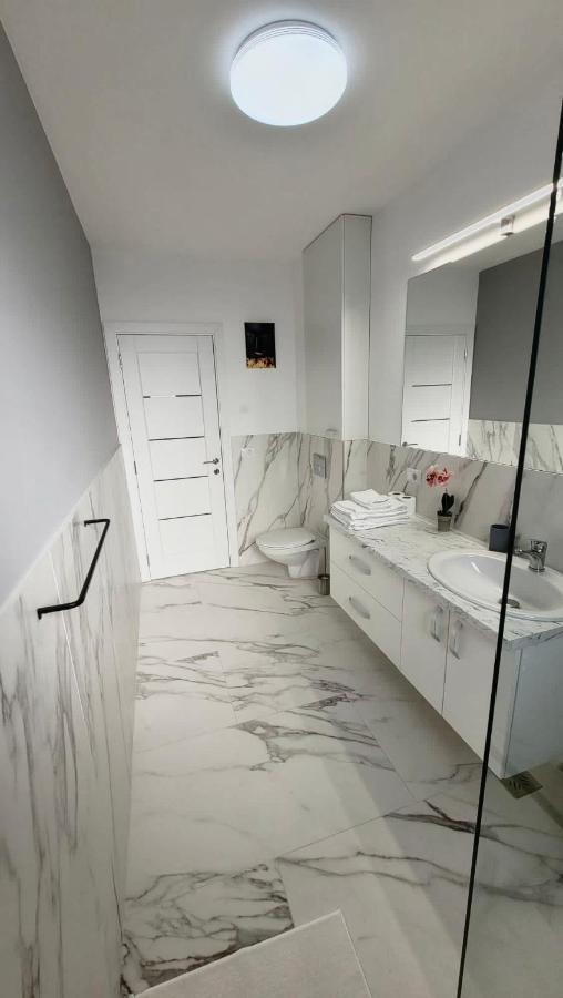 Magic Mirror Apartment ซาตูมาเร ภายนอก รูปภาพ